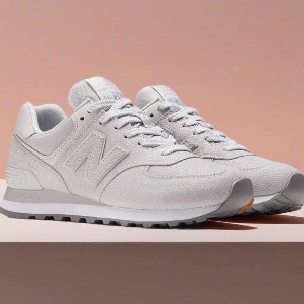 574 Sneakers For Women??(Grey , 6)